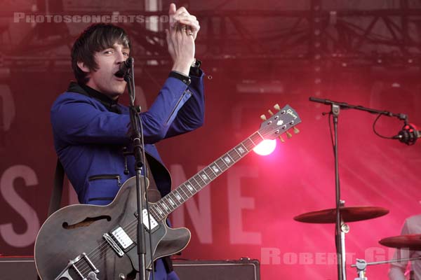 MILES KANE - 2012-06-22 - PARIS - Hippodrome de Longchamp - 